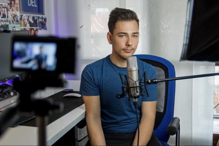 How to Enhance Your Film Reviews with Engaging Video Content
