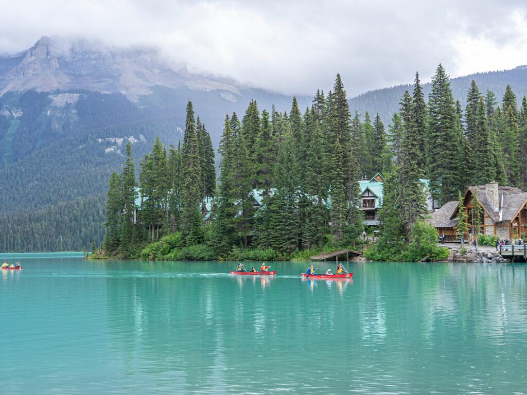 Celebrity Homes 2026: How Canadian Architecture Is Influencing Hollywood Spaces