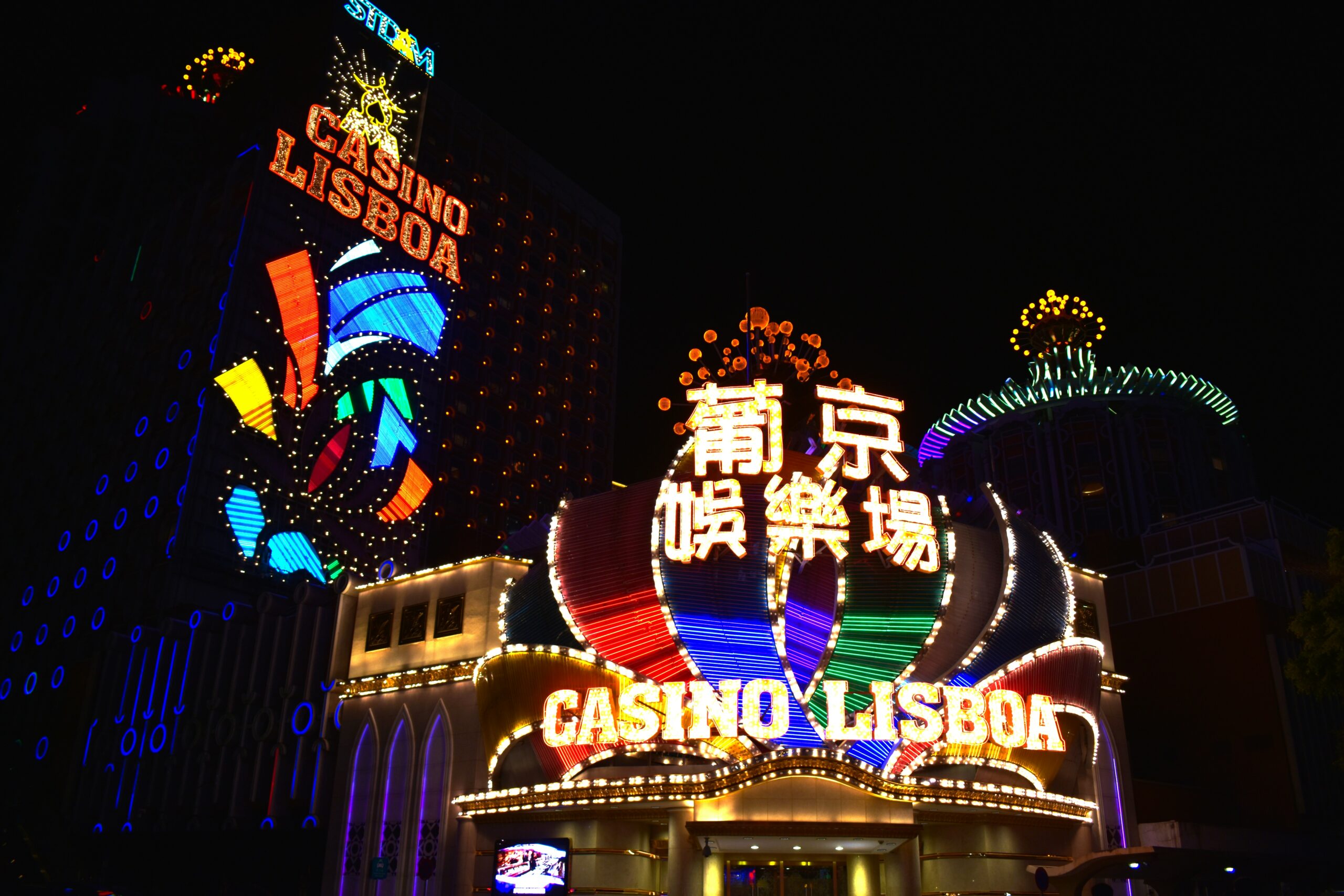 Netflix’s Ballad of a Small Player: Your Quintessential Casino Film