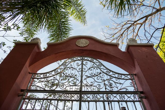 Why Repeated Gate Opener Failures May Point to a Bigger Problem for Hollywood Homes